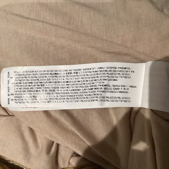 Mink Pink Arianna gold cut velvet one button, two pocket lined, blazer Med NWT - Picture 14 of 16